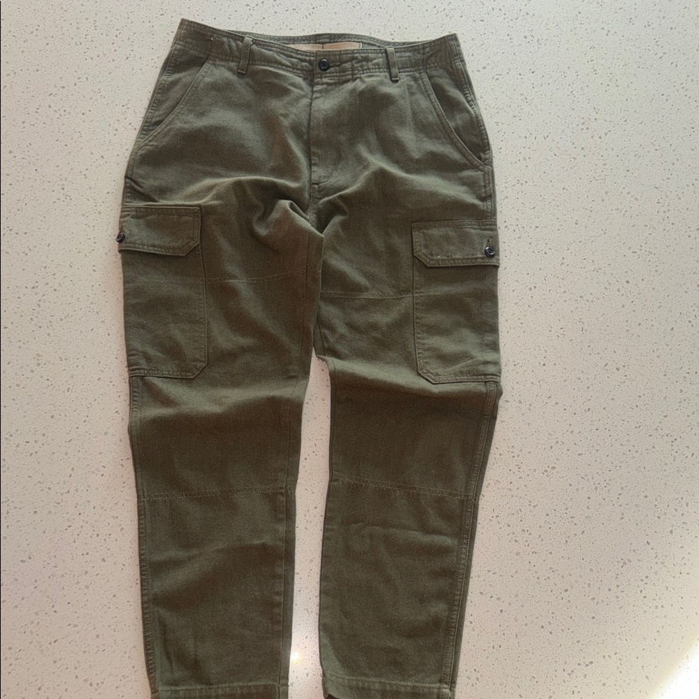 Banana Republic Men's Green Cargo Pants